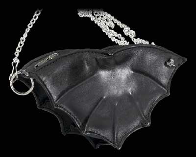 Sculpted leather bat-shaped purse, with zip-top & curb chain strap. Approx. dimensions: 19cm (7") wide X 10cm (4") high X 4cm (1") deep. 